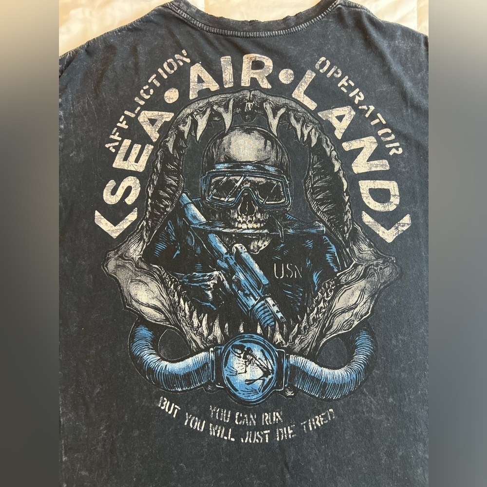 Affliction x Operator SEA-AIR-LAND Graphic Tee – Men’s 2XL